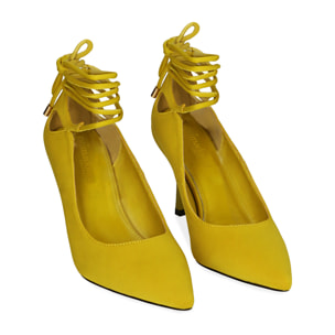 Zapato de tacón de lycra amarillo, talla 8,5 cm.