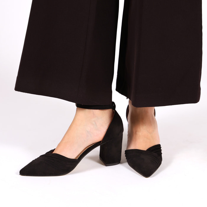 Sandali in simil pelle con tacco comodo quadrato