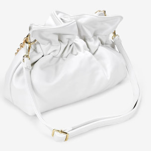 Bolso de hombro blanco con cadena