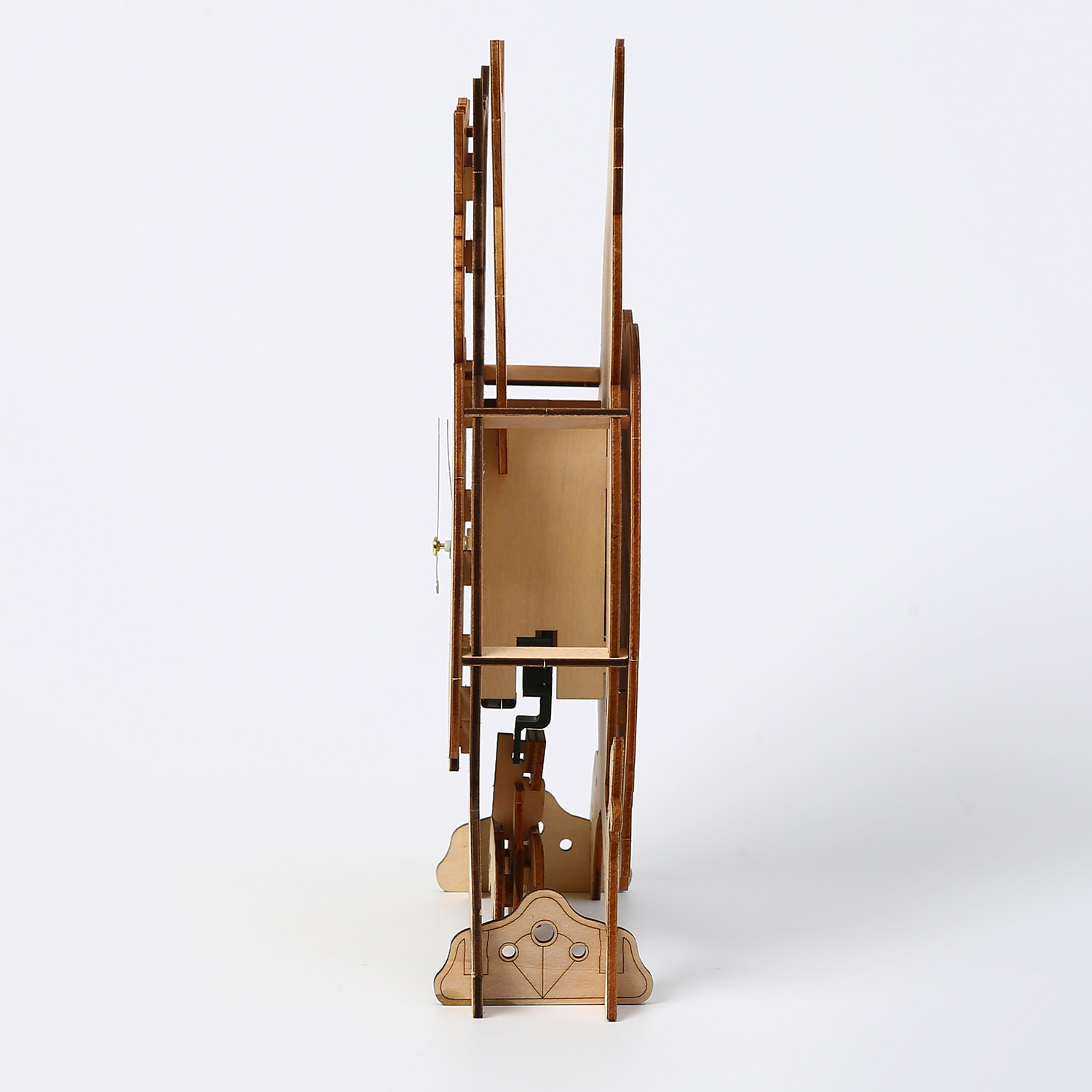 Maqueta de Madera 3D, diseño de Reloj con forma de Búho. 46 piezas.