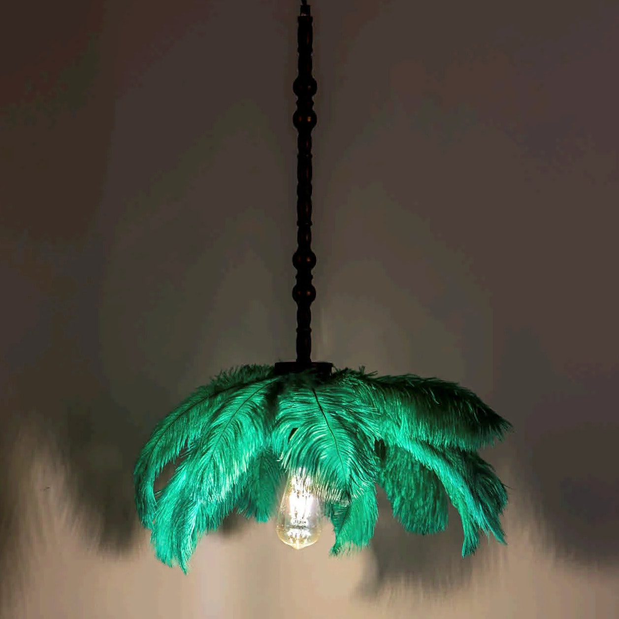 Lampara Techo Plumas Verdes 62x62x174 Cm