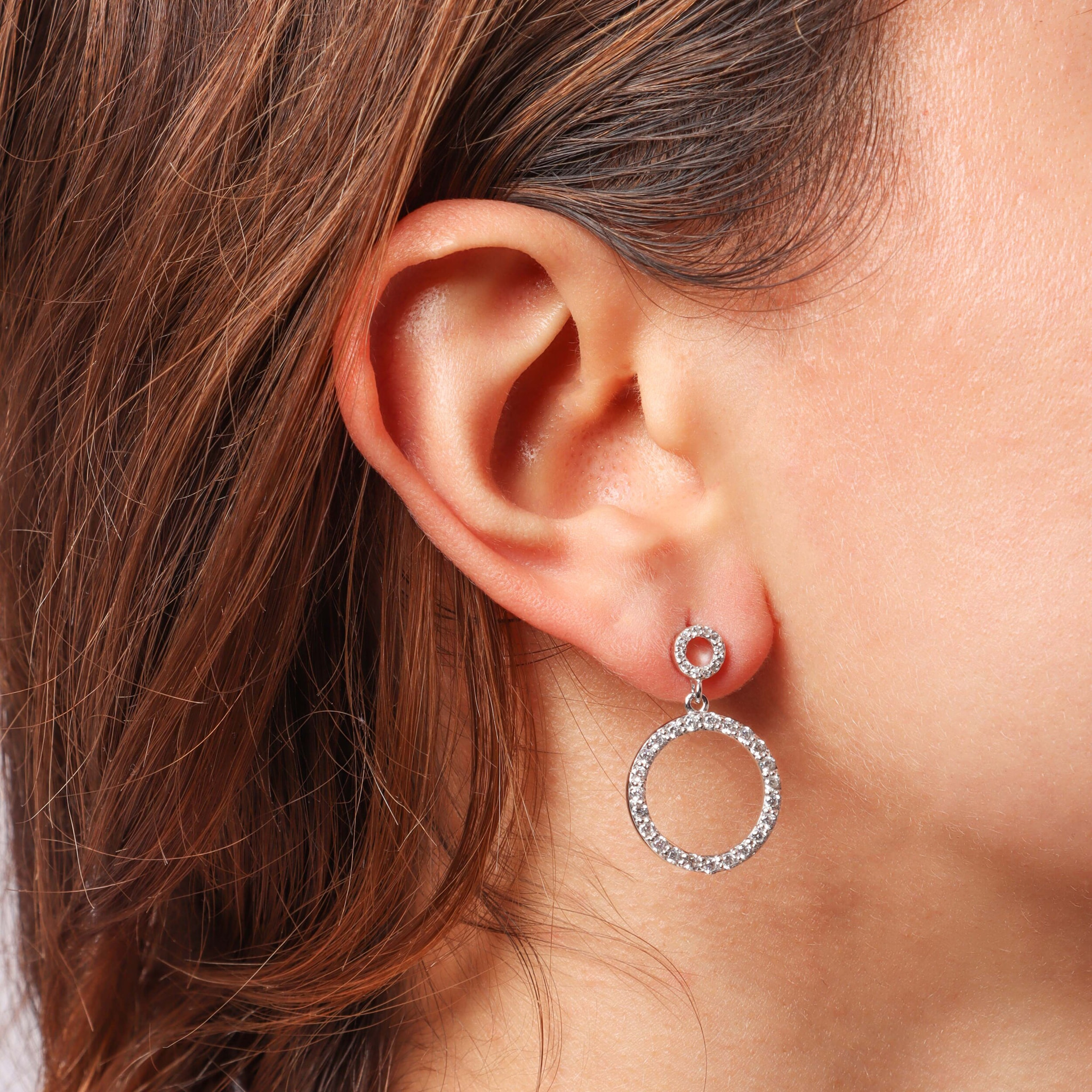 Orecchini Pendenti a Doppio Cerchio con Cubic Zirconia in Argento 925 placcato Platino