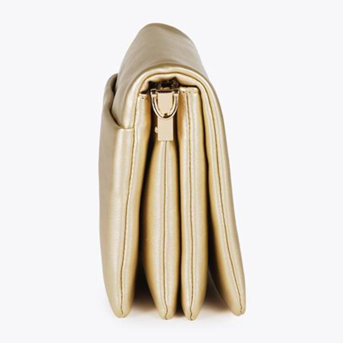 Borsa a tracolla in ecopelle con tre scomparti e patta