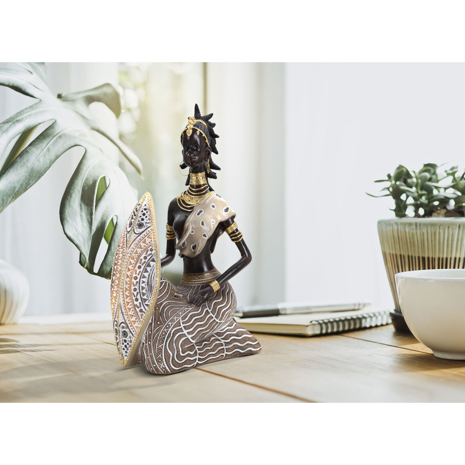 MASAI TRIBAL C/SCUDO CM 13,5X9X24,5