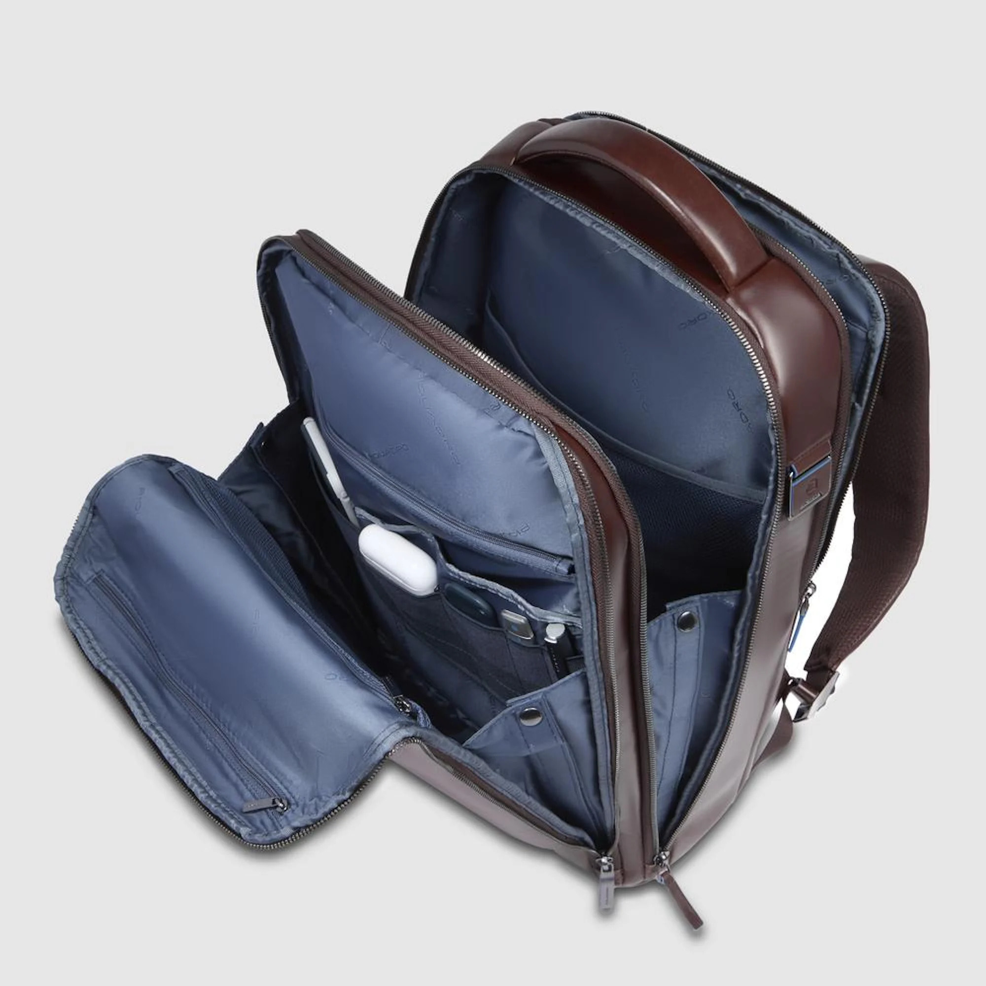 Piquadro Zaino da viaggio fast-check porta pc e iPad®Pro con protezioni antiurto e RFID, personalizzabile