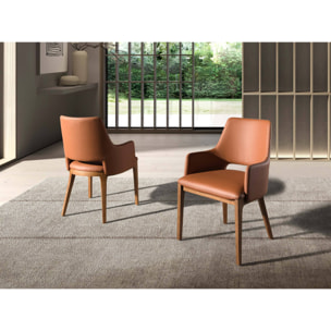 Silla con reposabrazos asiento y respaldo tapizados en polipiel marrón patas de madera chapada en nogal natural 54x61x83cm