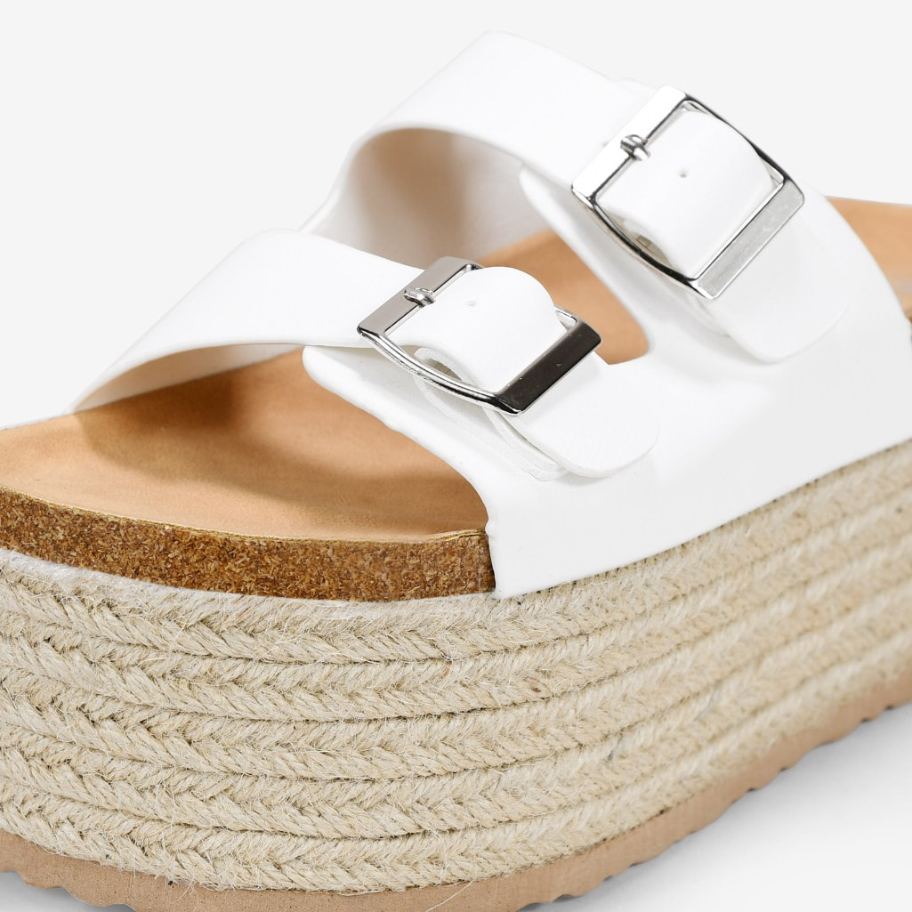 Sandalias con plataforma blancas de esparto