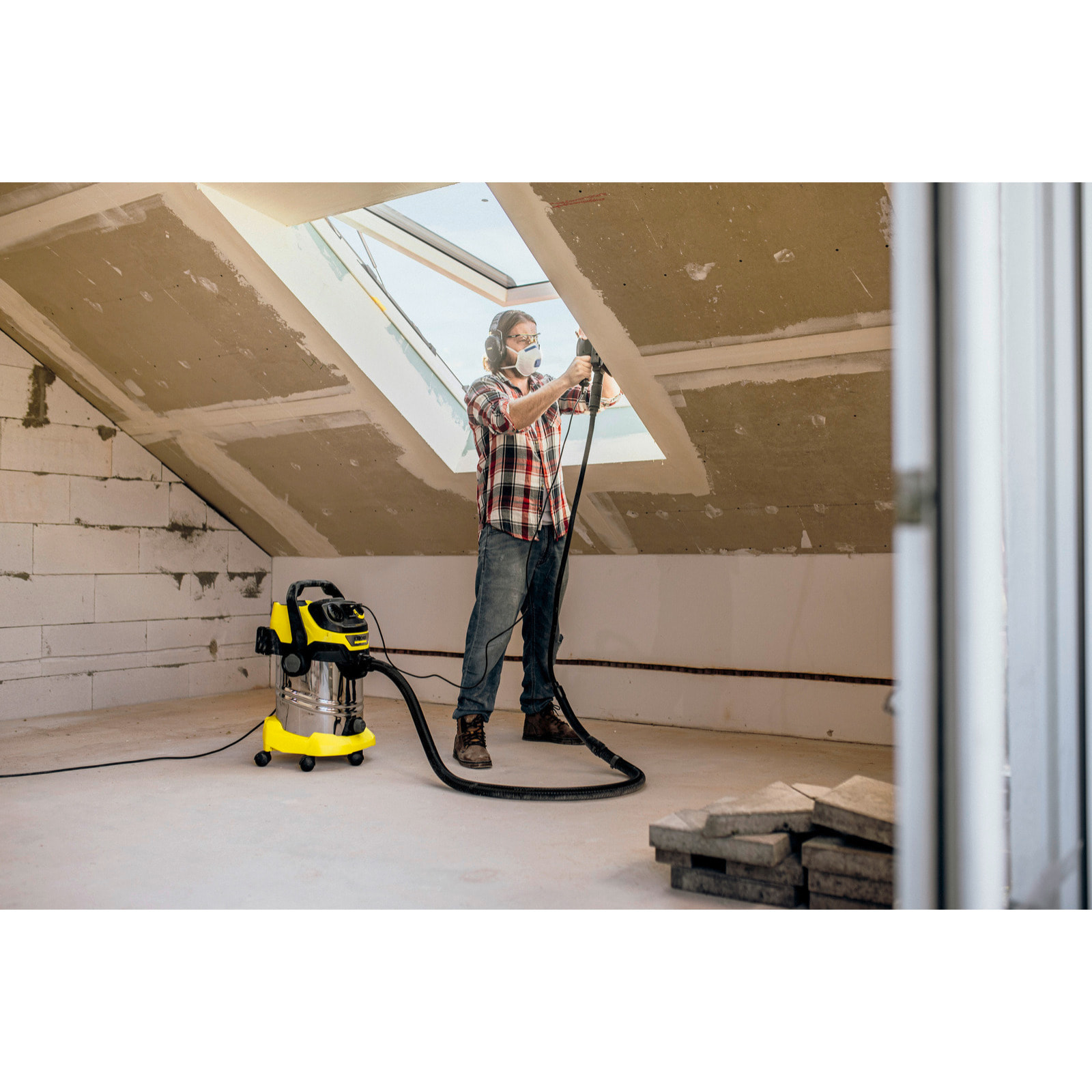 Aspirateur eau et poussière Karcher WD 6 P S V-30/6/22/T - Puissance 1300W- Cuve inox 30L- Flexible 6m- Prise outillage- Turbine