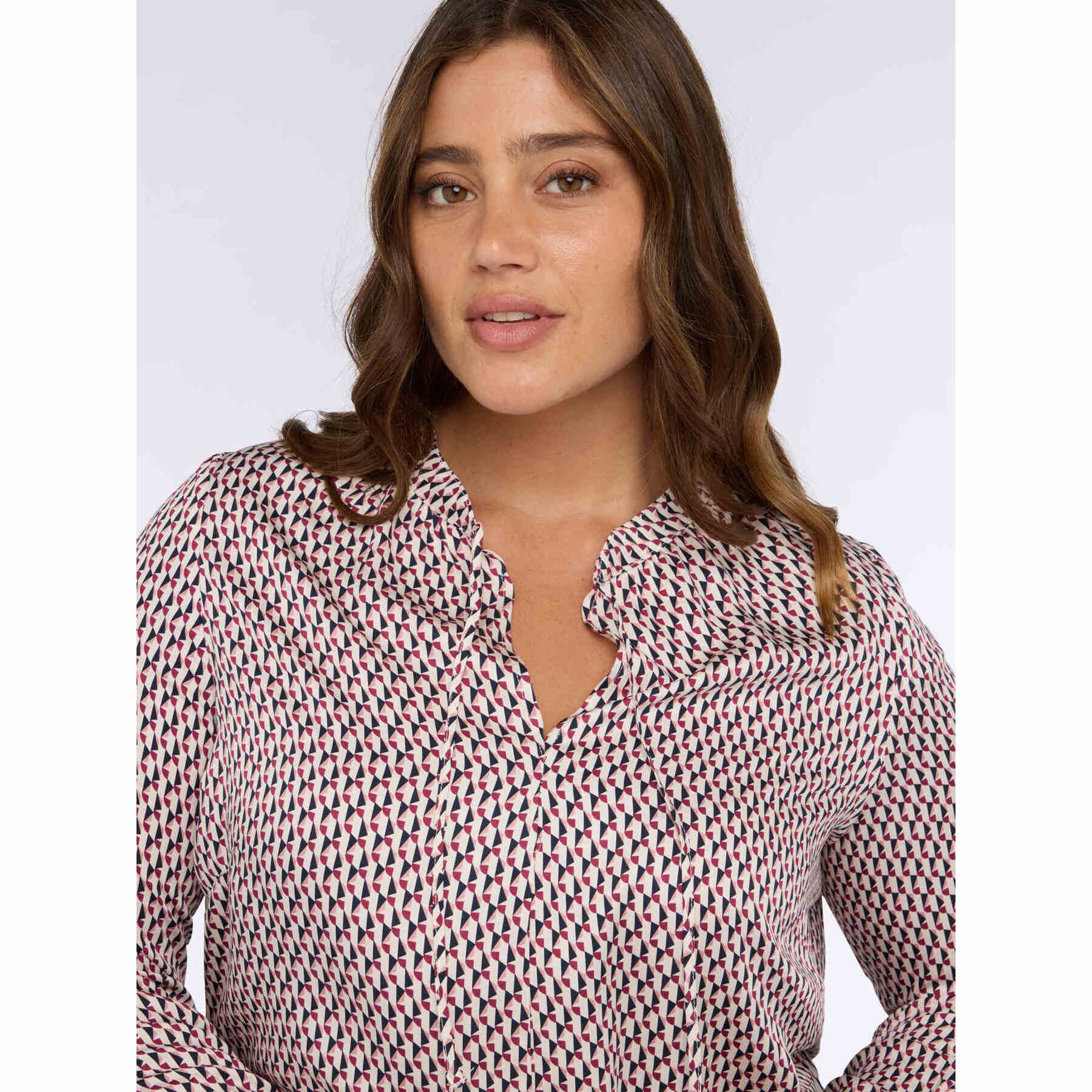 Fiorella Rubino - Blusa estampado geométrico en raso - Burgundy