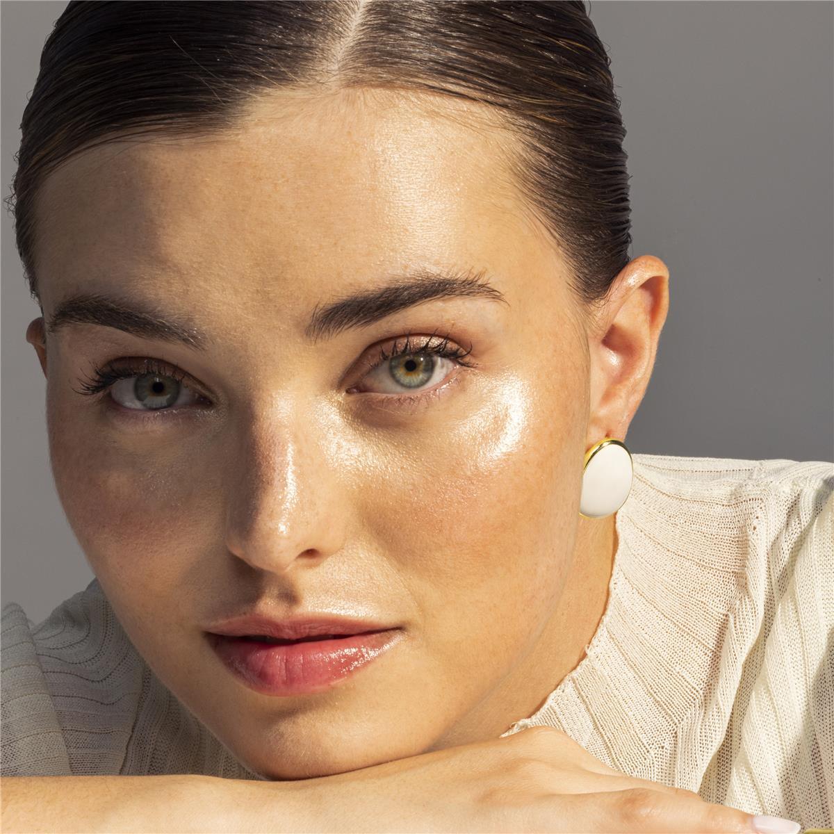 Pendientes Lux by Lux acabadoss en oro amarillo 18k