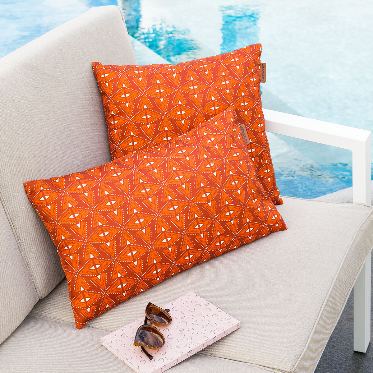 Coussin déco d extérieur "Adiya" ambre 40x40cm en polyester