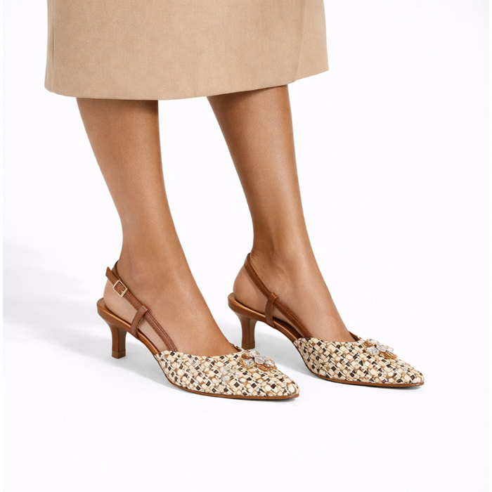 Decolletè con applicazione gioiello- tacco 4,5 cm