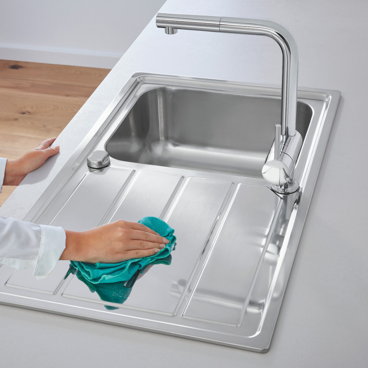 Mitigeur monocommande Evier Minta avec douchette extractible