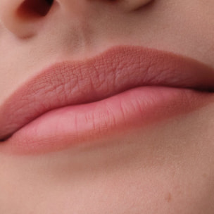 Blur-Real Lip Shaper - Crayon à Lèvres Fini Mat