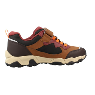 Zapatillas Niño de la marca GEOX  modelo J MAGNETAR MARRON