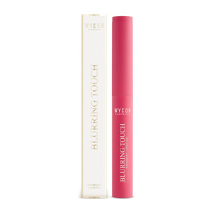 BLURRING TOUCH - POWDERY LIPSTICK Rossetto effetto velluto con applicatore cushion