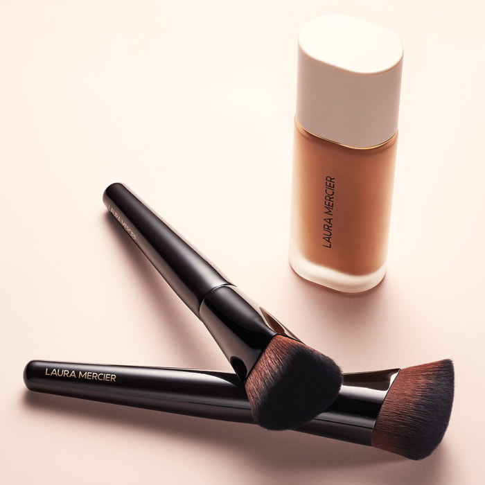 Real Flawless Foundation Brush - Le Pinceau Teint Parfait