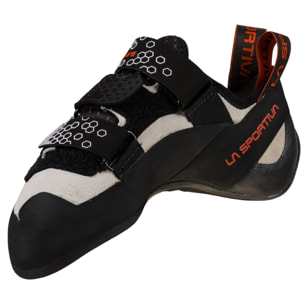 Miura VS Mujer Pies de Gato Escalada