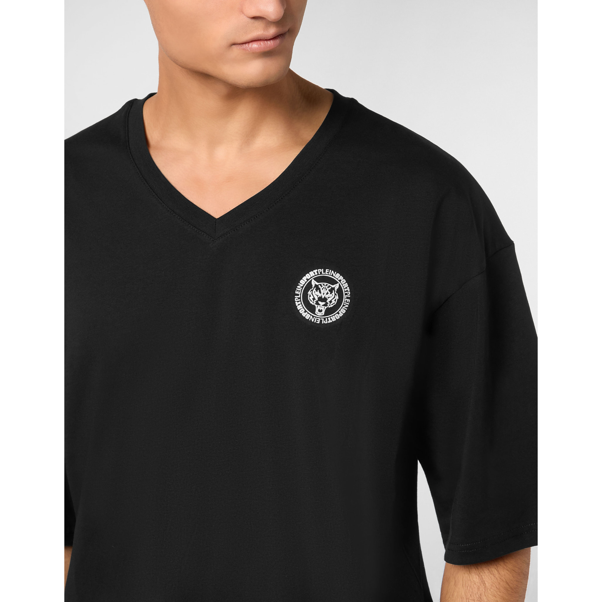 PLEIN SPORT T-shirt con scollo a V a maniche corte