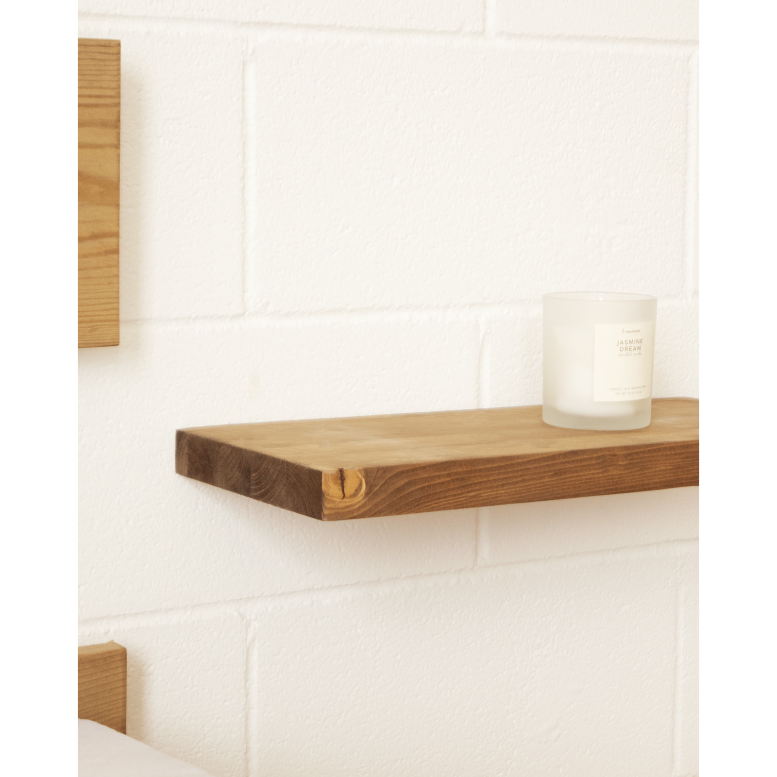 Table de chevet flottante en bois massif ton chêne foncé 3,2x45cm Hauteur: 3.2 Longueur: 45 Largeur: 19.7