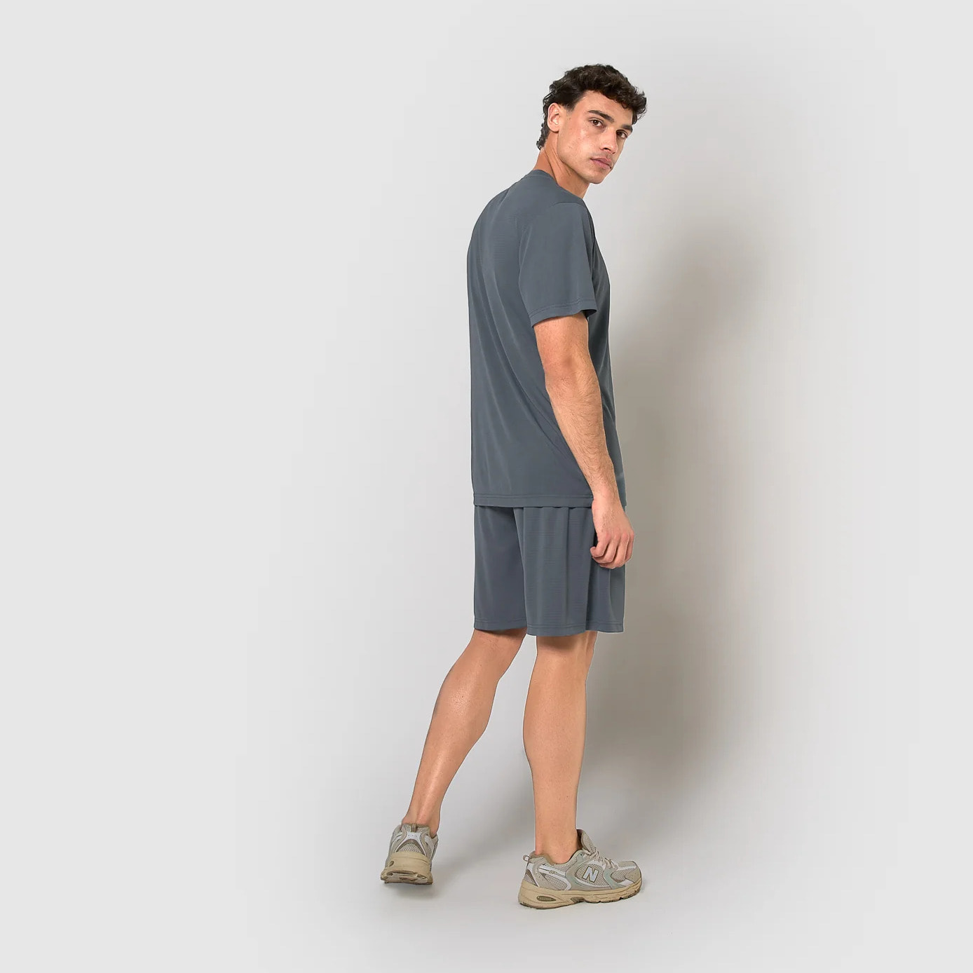 Pantalón corto deportivo técnico agua marina