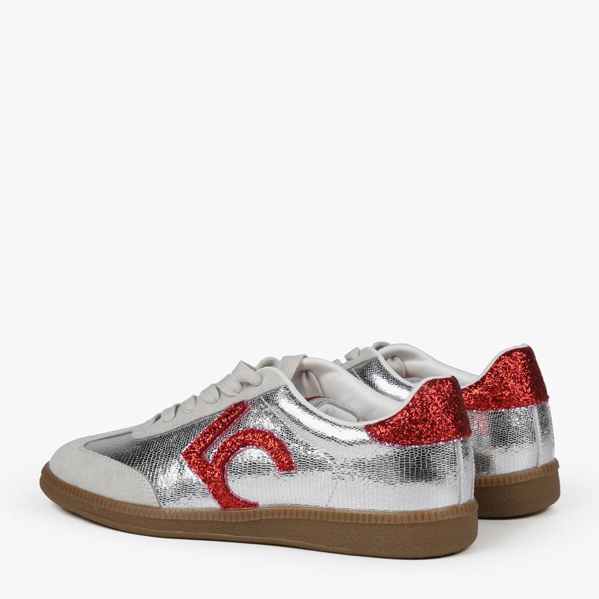 Sneakers metallizzate e LC glitter