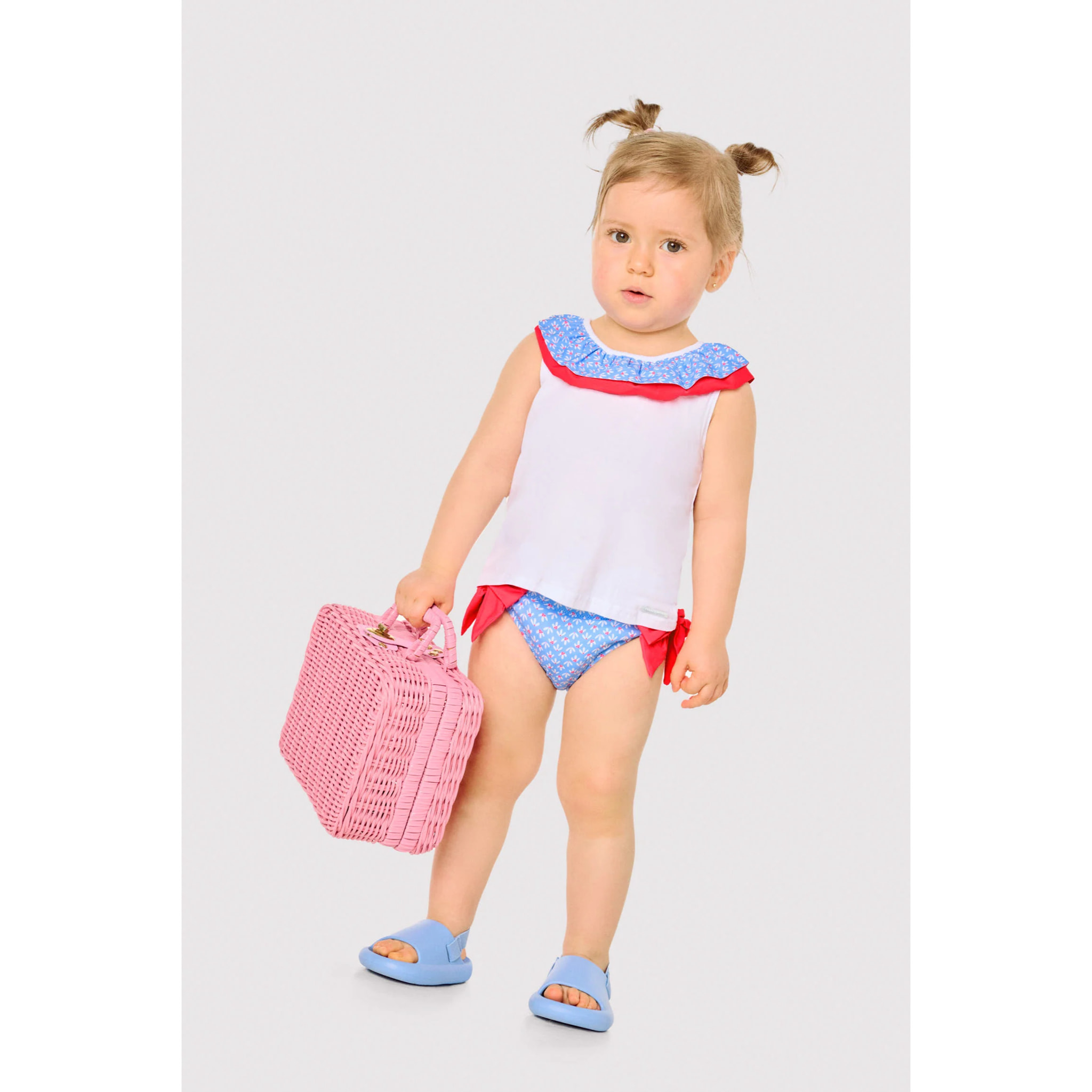Set tessile con maglietta senza maniche