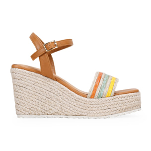 Sandalias de cuña cuero con cierre de hebilla