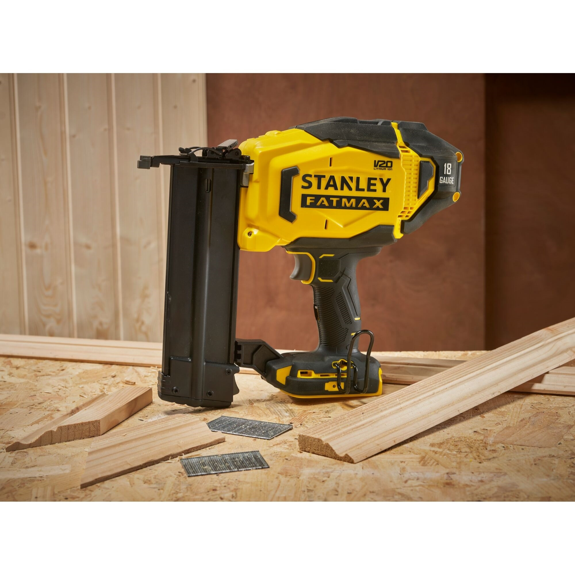 STANLEY FATMAX V20 Cloueur De Finition 18 Gauges Sans Batterie SFMCN618B-XJ