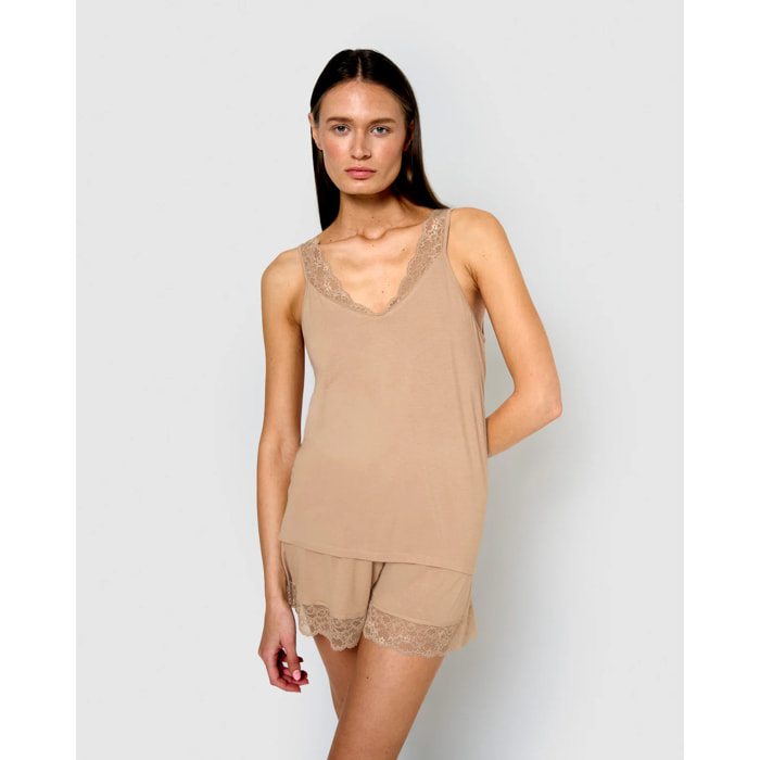 Pijama tirantes encaje rayón beige