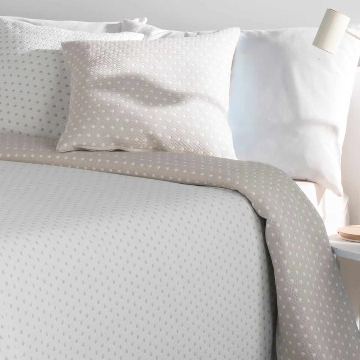 COLCHA JACQUARD OPALIA BEIGE