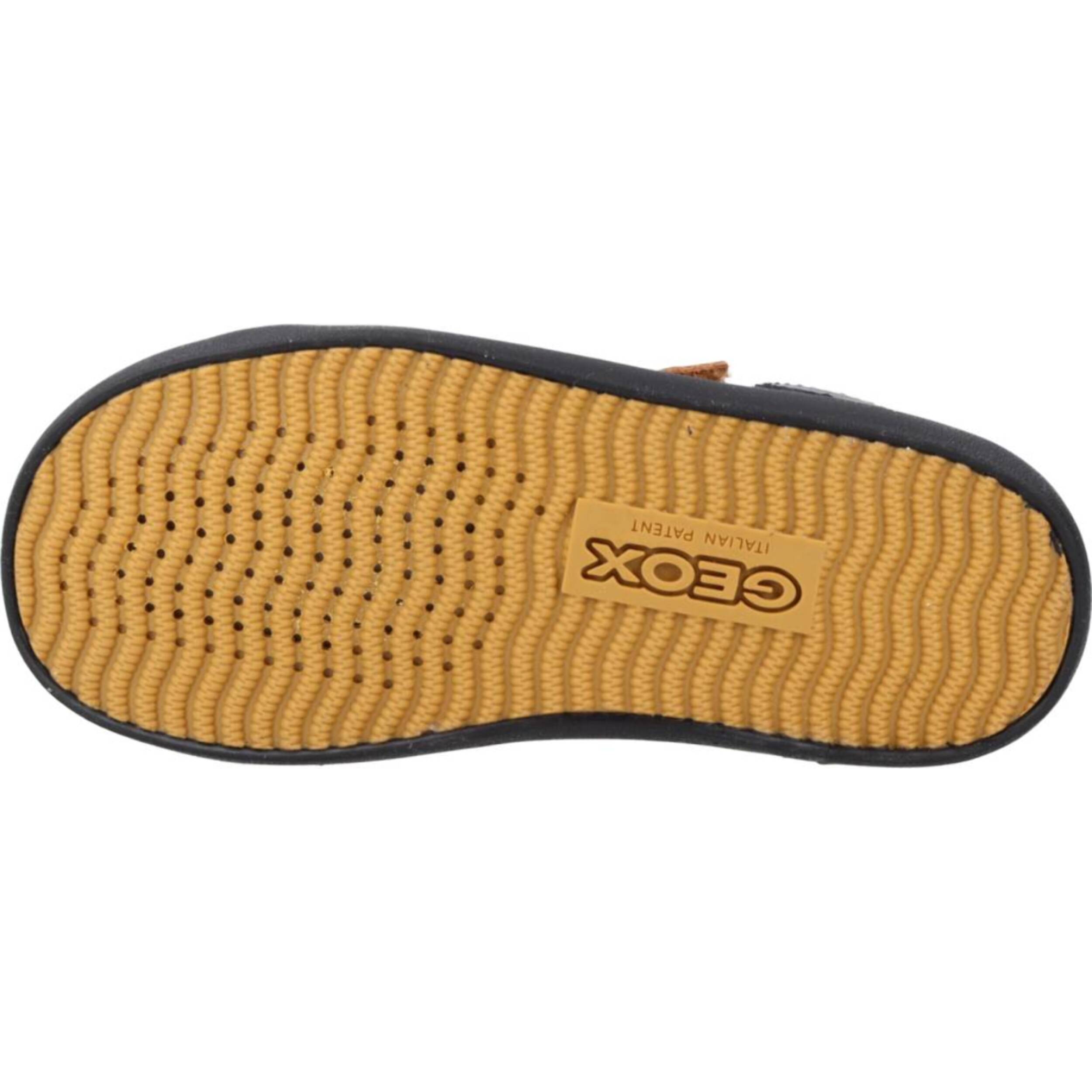 Zapatillas Niño de la marca GEOX  modelo B GISLI BOY MARRON