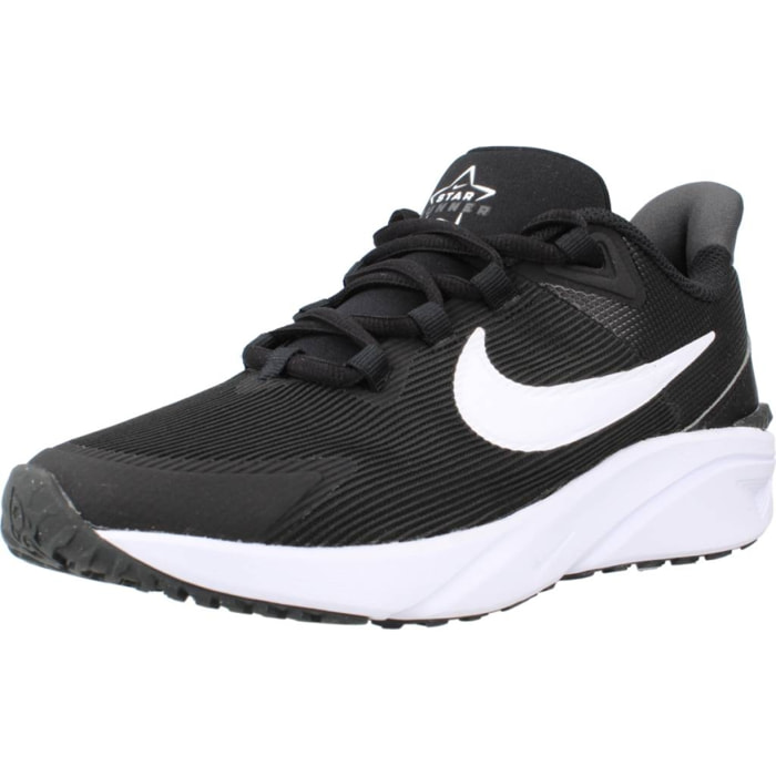 SNEAKERS NIKE STAR RUNNER 4