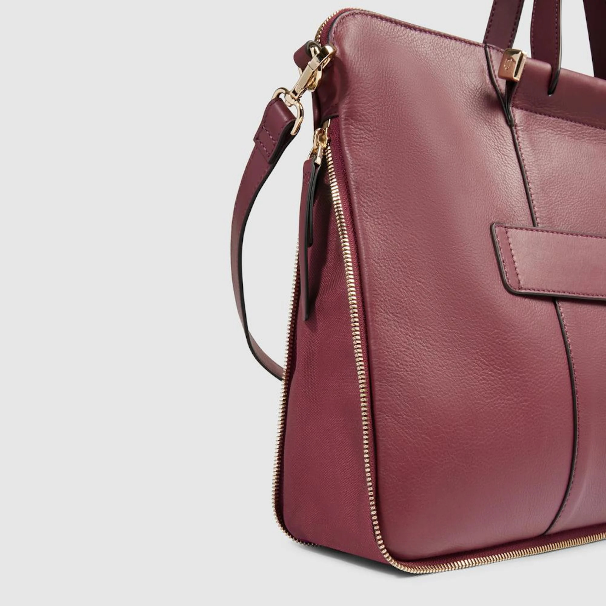 Piquadro Borsa da lavoro porta pc e porta iPad® con protezioni antiurto e anti RFID, espandibile