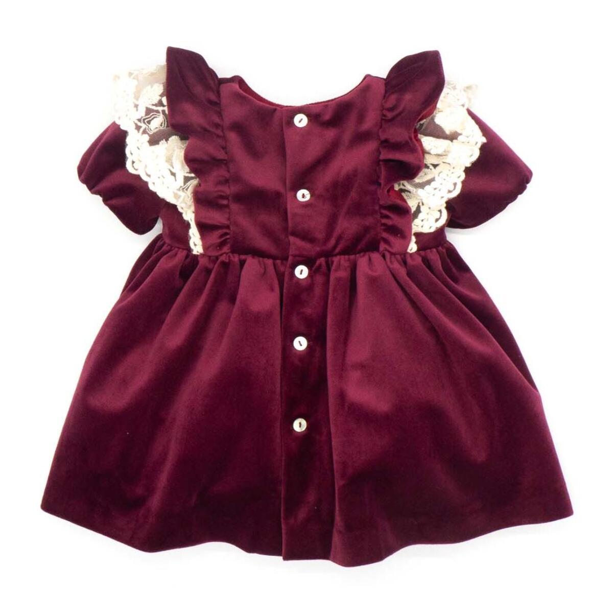 Vestido con manga farol y puntilla en hombros de terciopelo granate