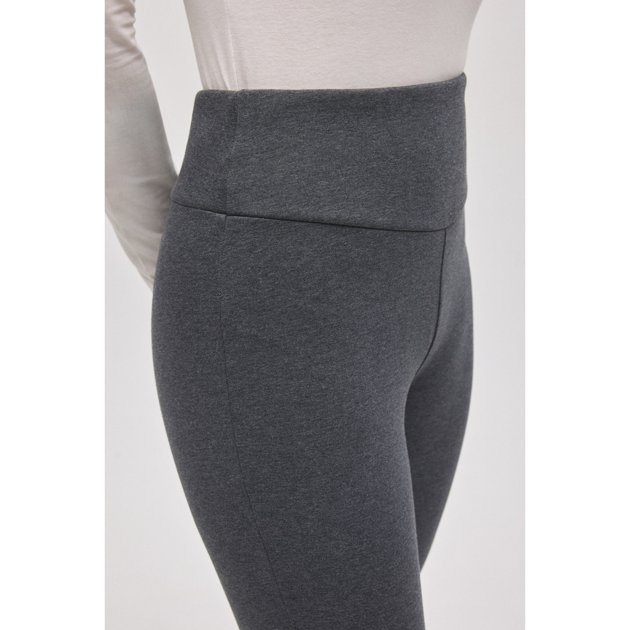 Comodi leggings termici in pile color carbone