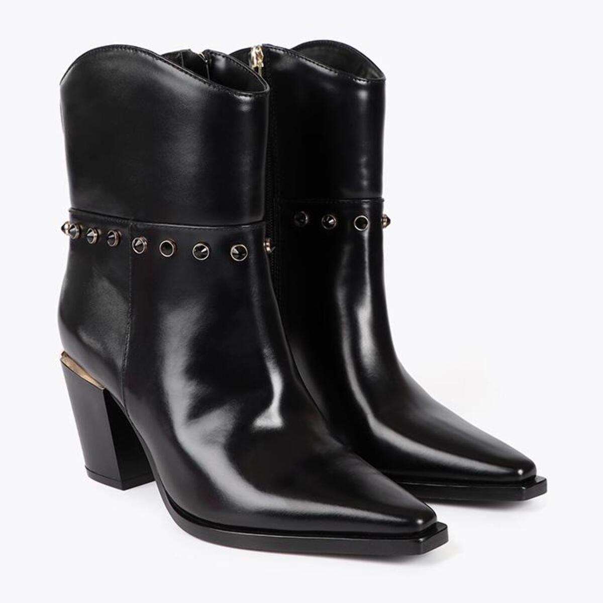 Stivaletto Cowboy con Tacco e Dettagli Metallici