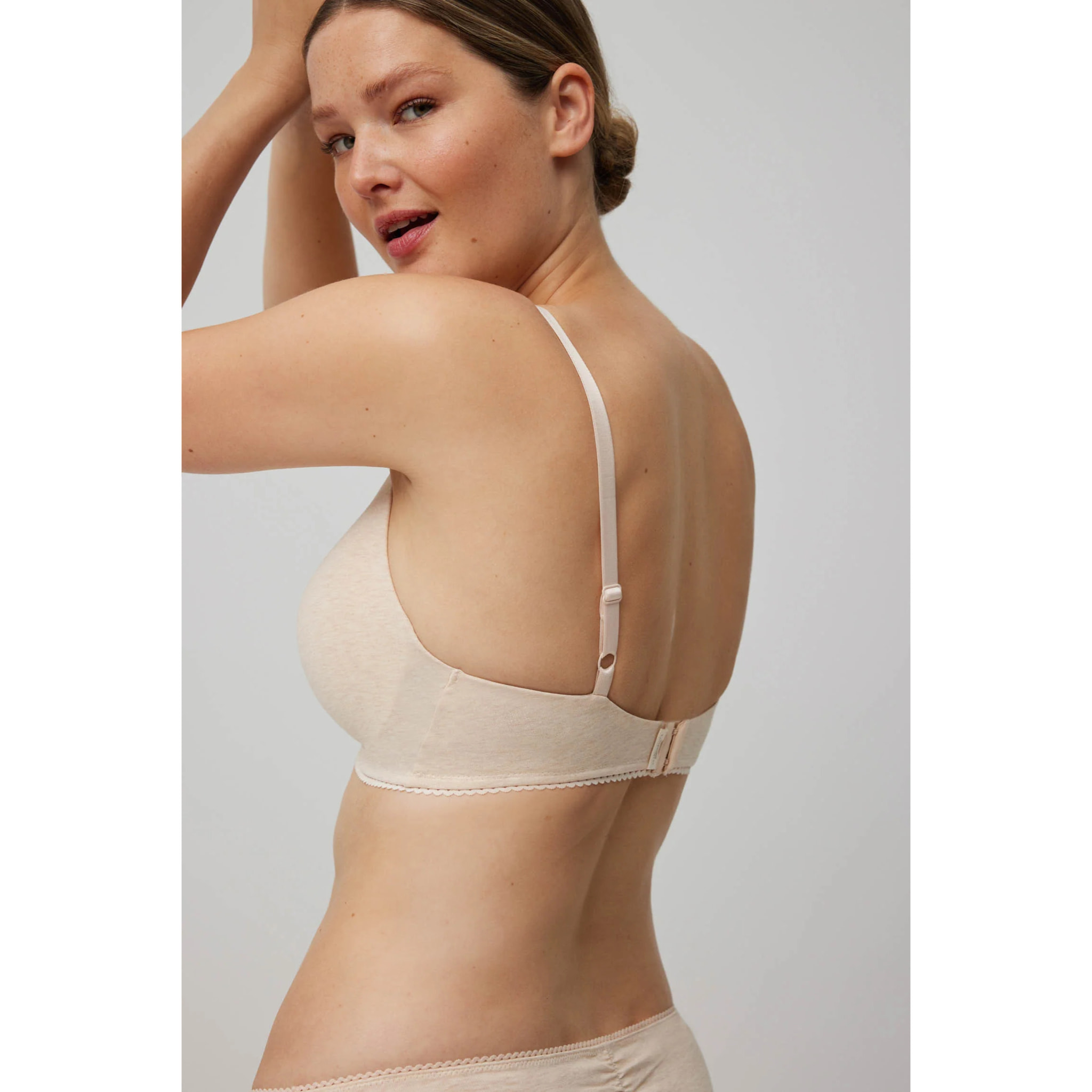 Soutien-gorge push-up sans armatures