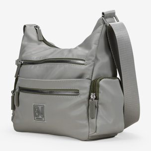 Bolso bandolera verde en nailon con bolsillos