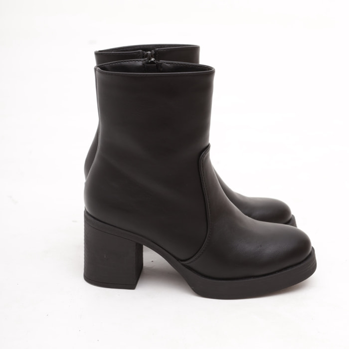 TRONCHETTO BASSO LISCIO NERO