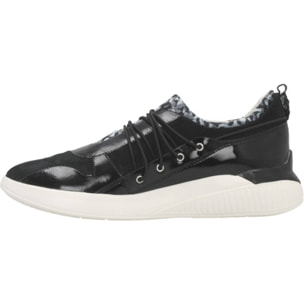 Sneakers de  Mujer de la marca GEOX  modelo D THERAGON A NEGRO