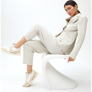 Sneakers con Suola Multitexture e Dettagli in Pelle