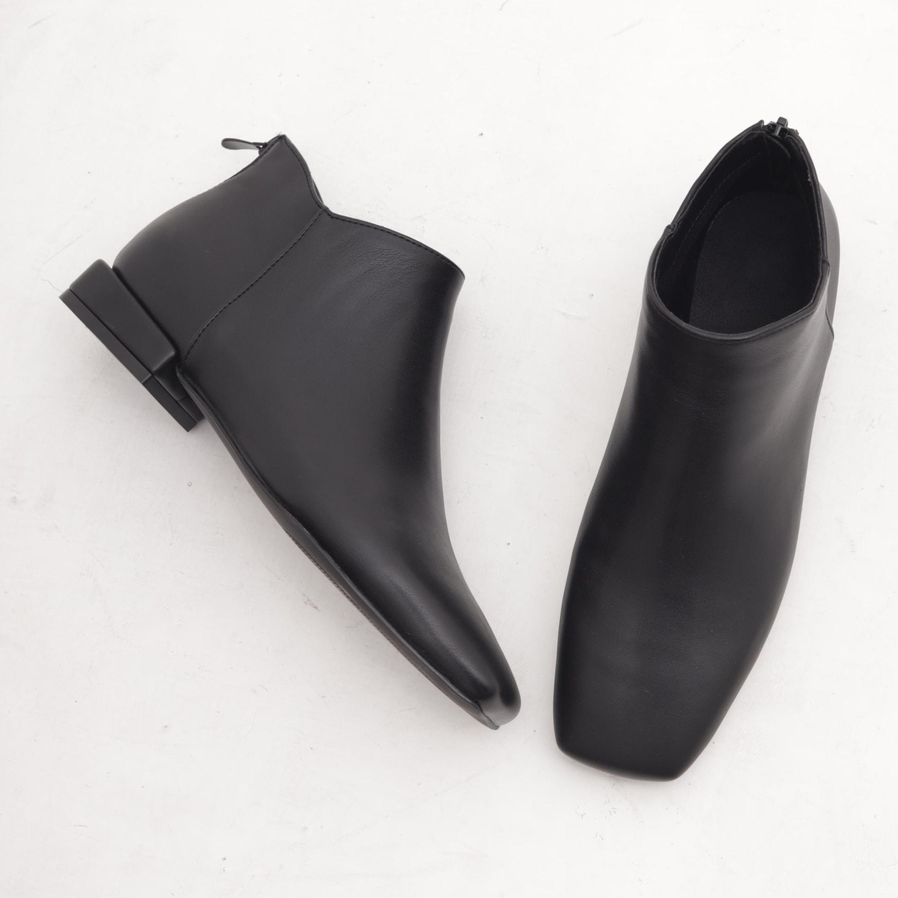 STIVALETTO FLAT QUADRATO NERO