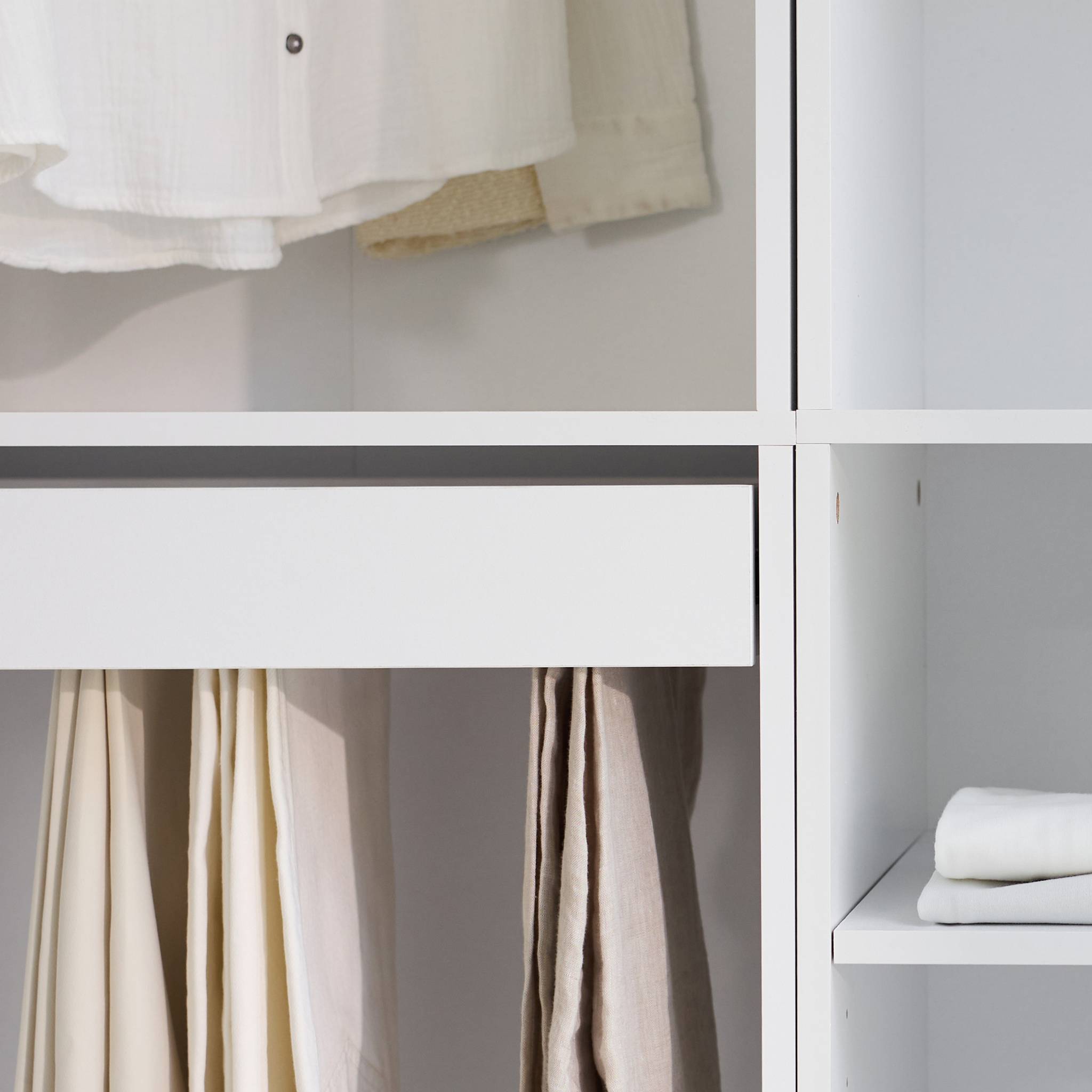 Module dressing décor bois avec penderie et porte-pantalons MODULO
