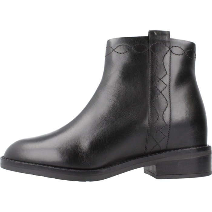 Botines Mujer de la marca GEOX  modelo 154061 NEGRO