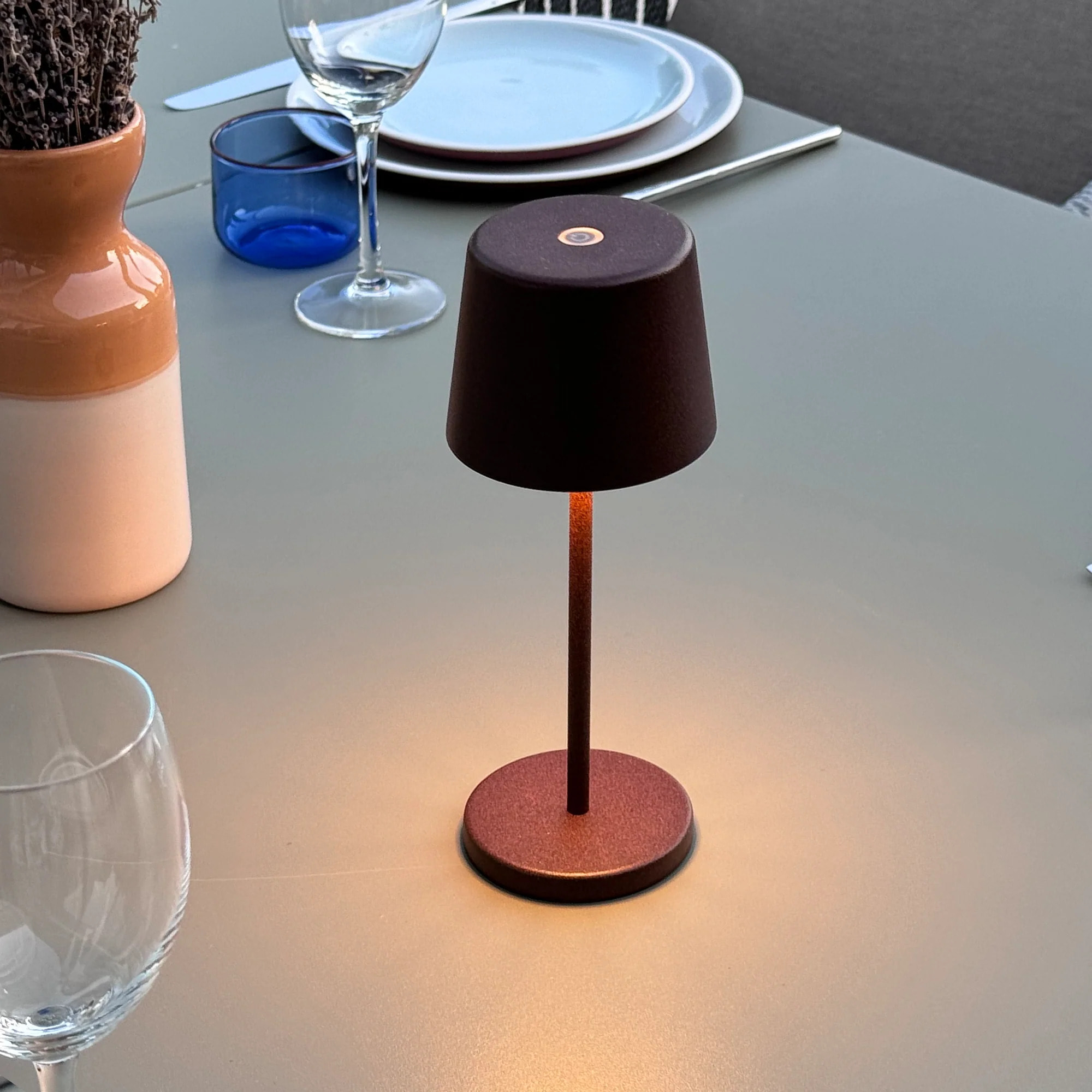 6 Lampes de table MINI KELLY Rouille H22cm + base de chargement