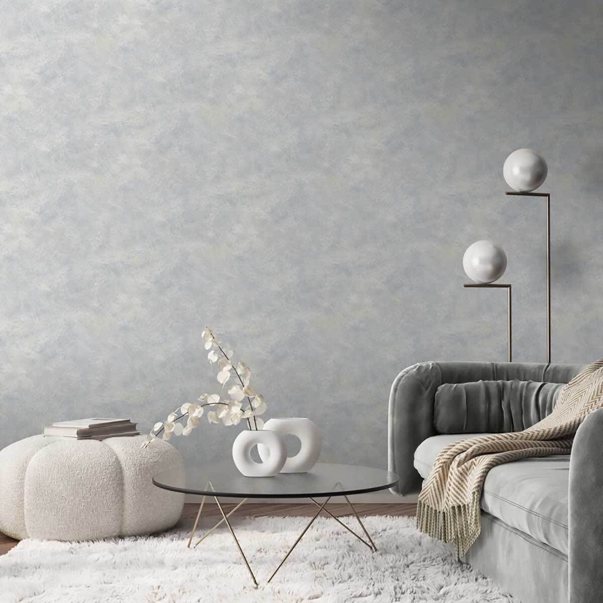Papier peint effet béton ciré gris bleuté nacré