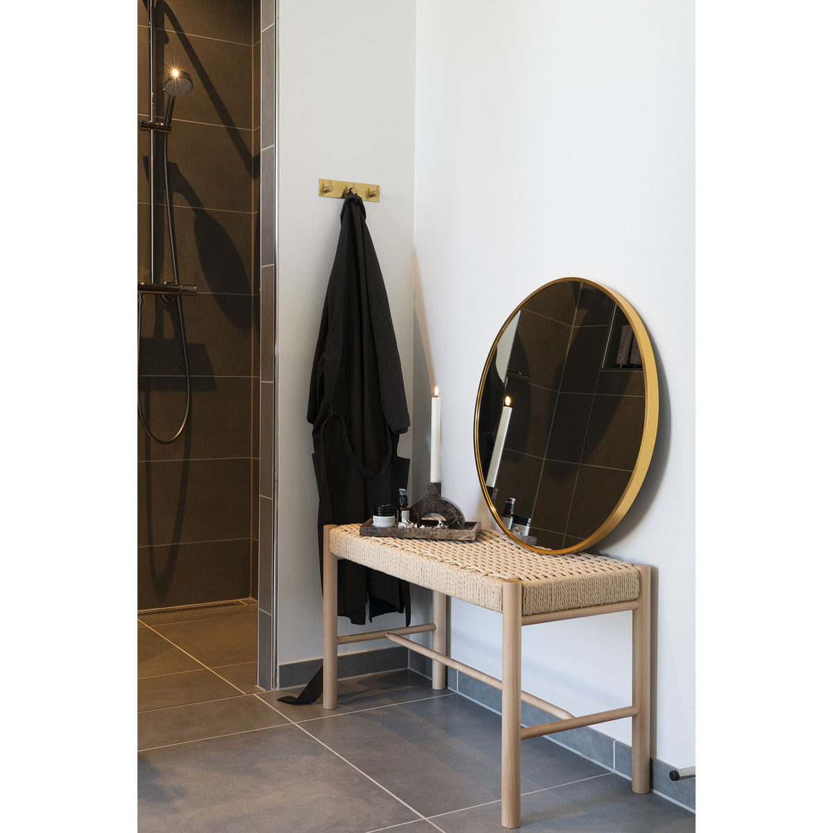 Specchio tondo da parete Madrid in alluminio color ottone ø60 cm