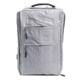 Mochila cabina multi compartimento, porta Laptop 17''. Adaptable a Trolley. Toma USB externa oculta.