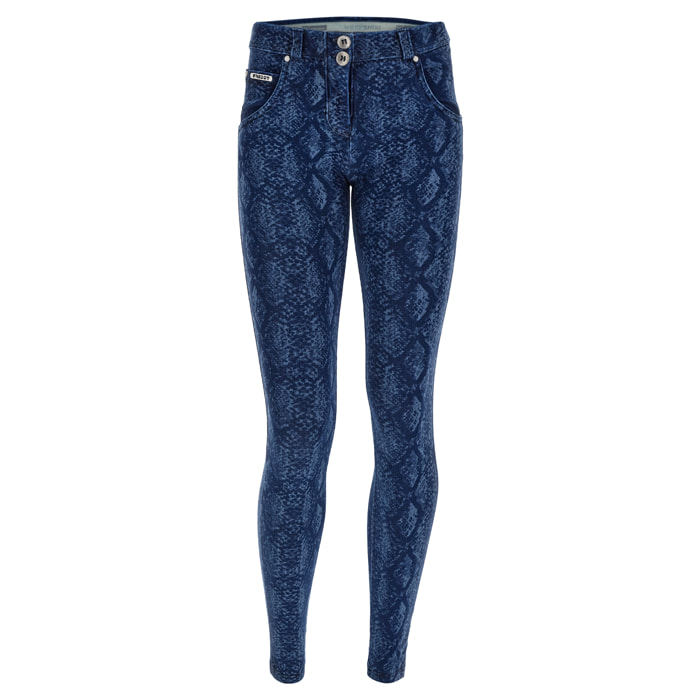 Jeans WR.UP® in denim navetta stampa pitonata in tono